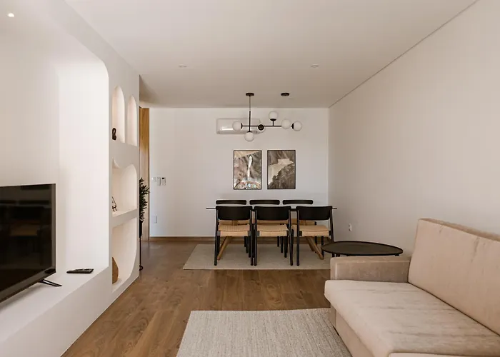 Souto Village - By Rowdhouses Maureles